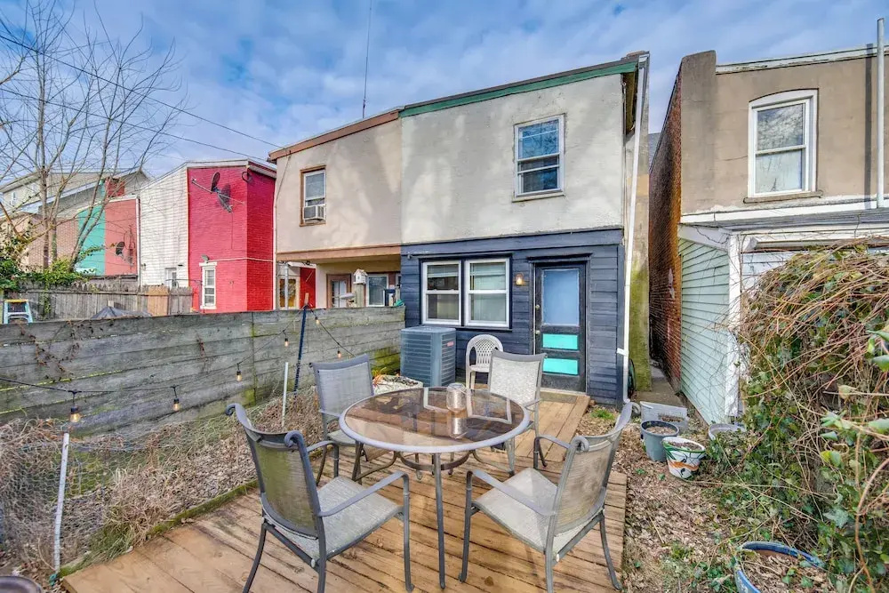 WFH Space & Yard! Walkable Lancaster Row Home
