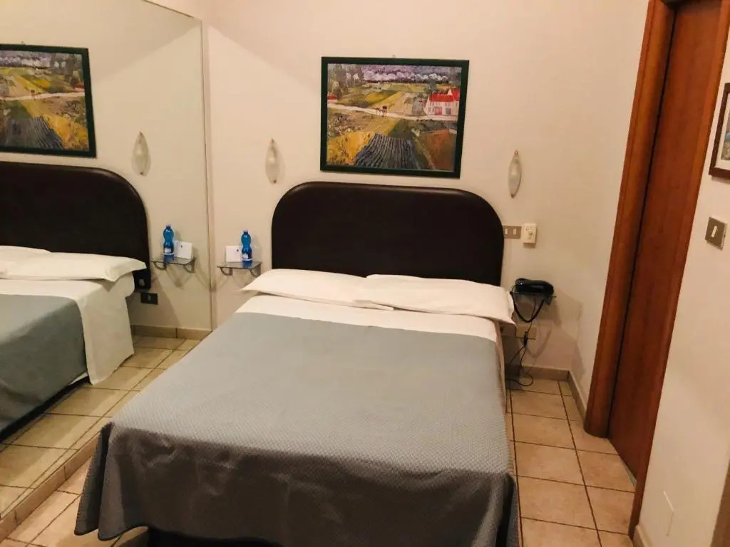 Economy room