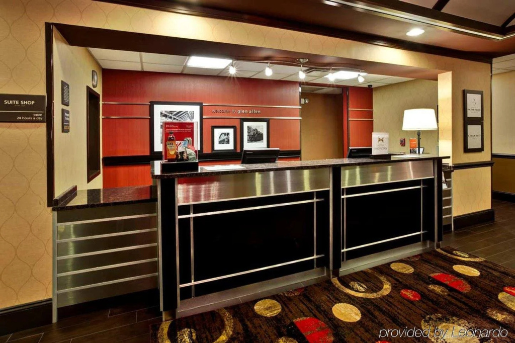 Lobby & Reception
