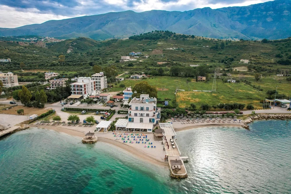 Beach & Waterfront