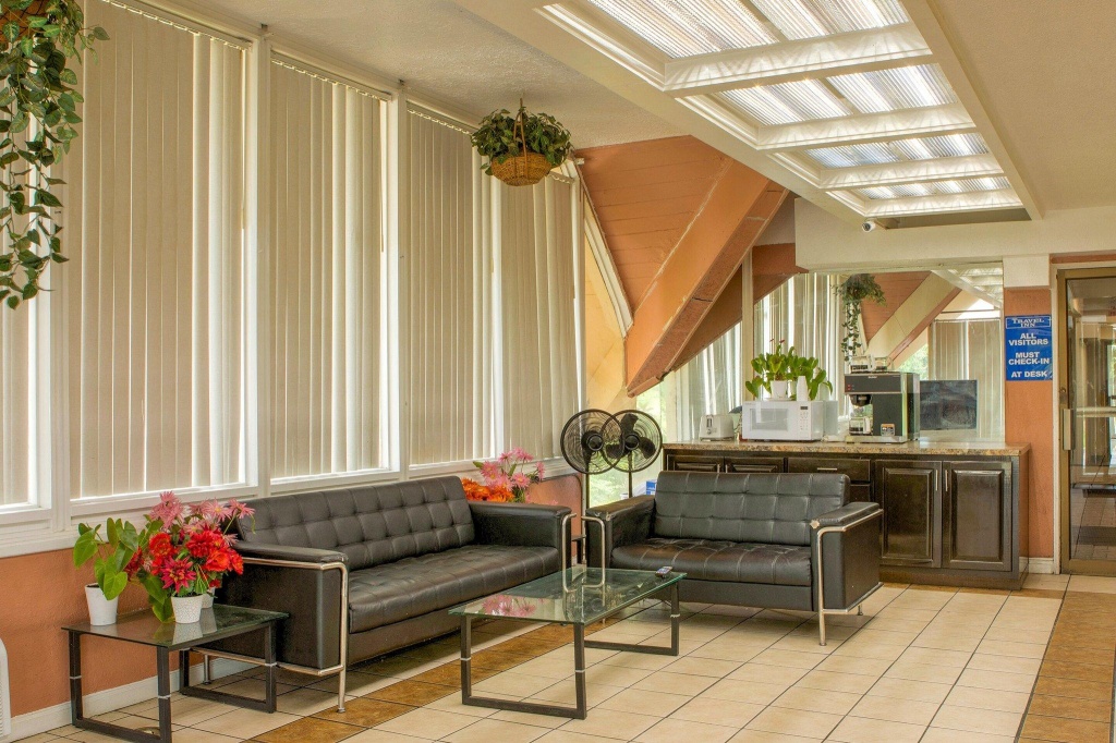 Отель Studio 6 Irving, TX – DFW North в Ирвинге