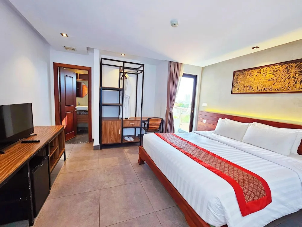 1 Bedroom Apartment with balcony
