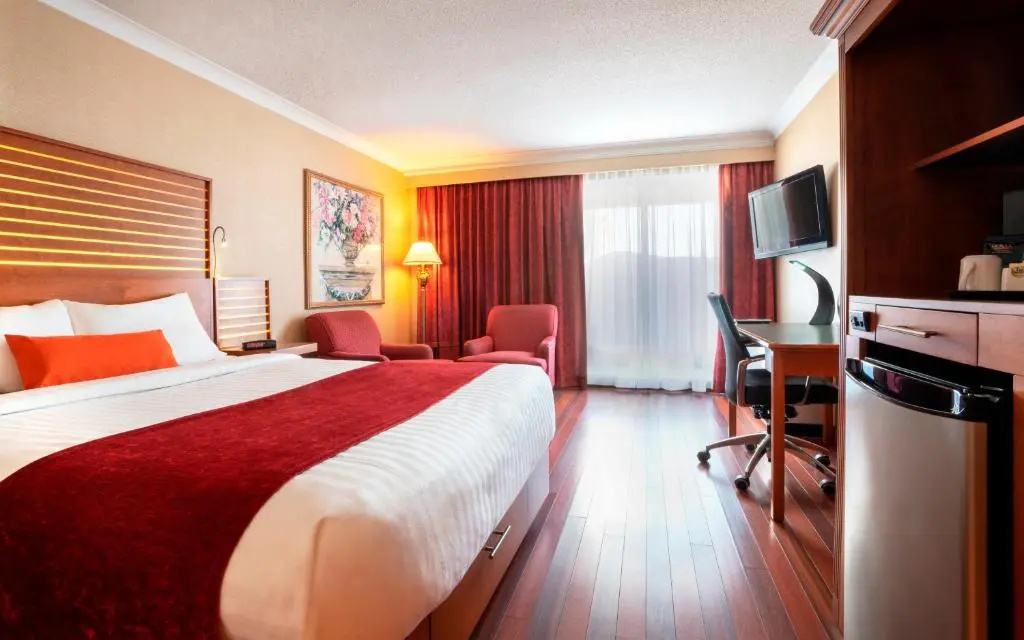 Standard Double room with balcony (full double bed)