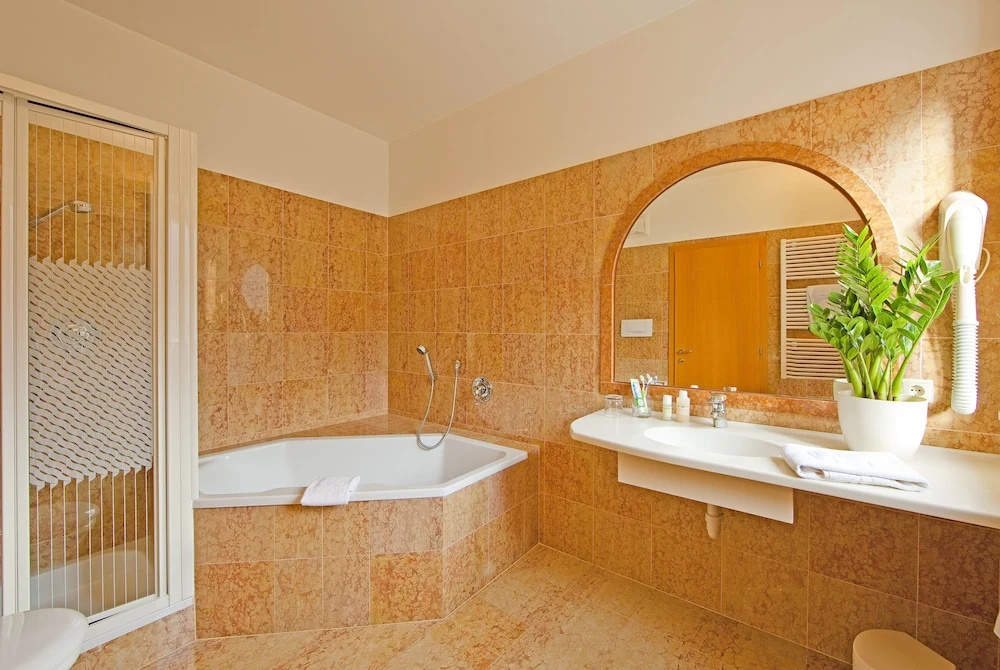 Hotel Tyrol - Chambres