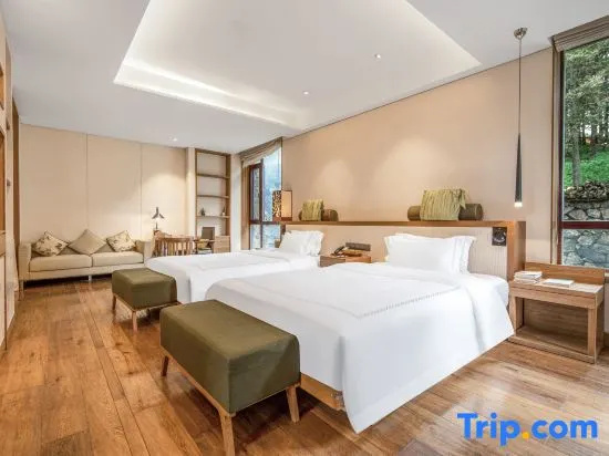Double Suite (twin beds)