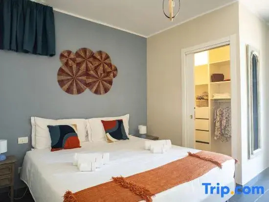 Deluxe Apartment with pool view