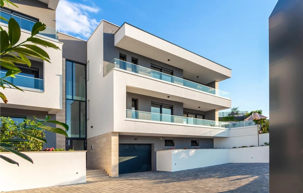 Amazing Apartment in Malinska With Outdoor Swimming Pool, Wifi and 3 Bedrooms