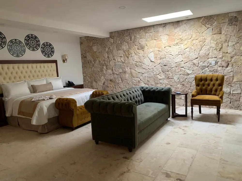Double Junior Suite (full double bed)