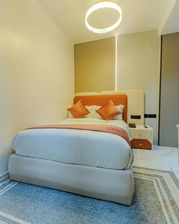 Comfort room