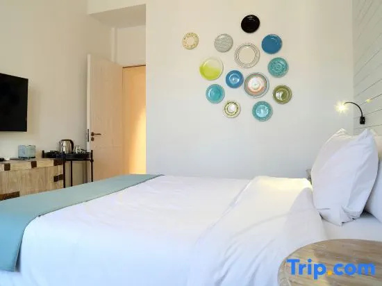 Standard Double room with balcony (full double bed)