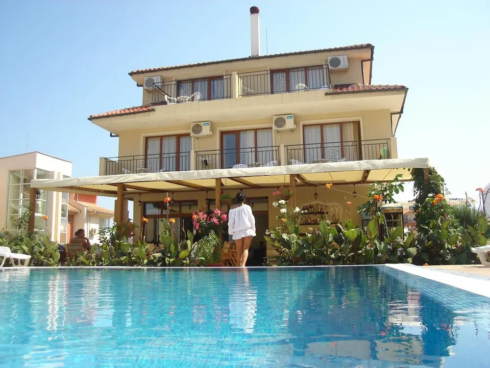 Hotel photo 16