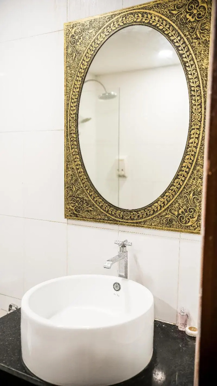 Superior Double room with balcony (full double bed)