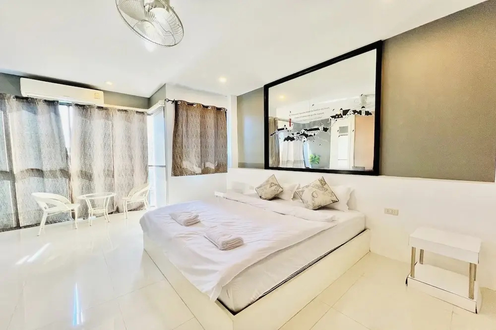 Standard room with balcony