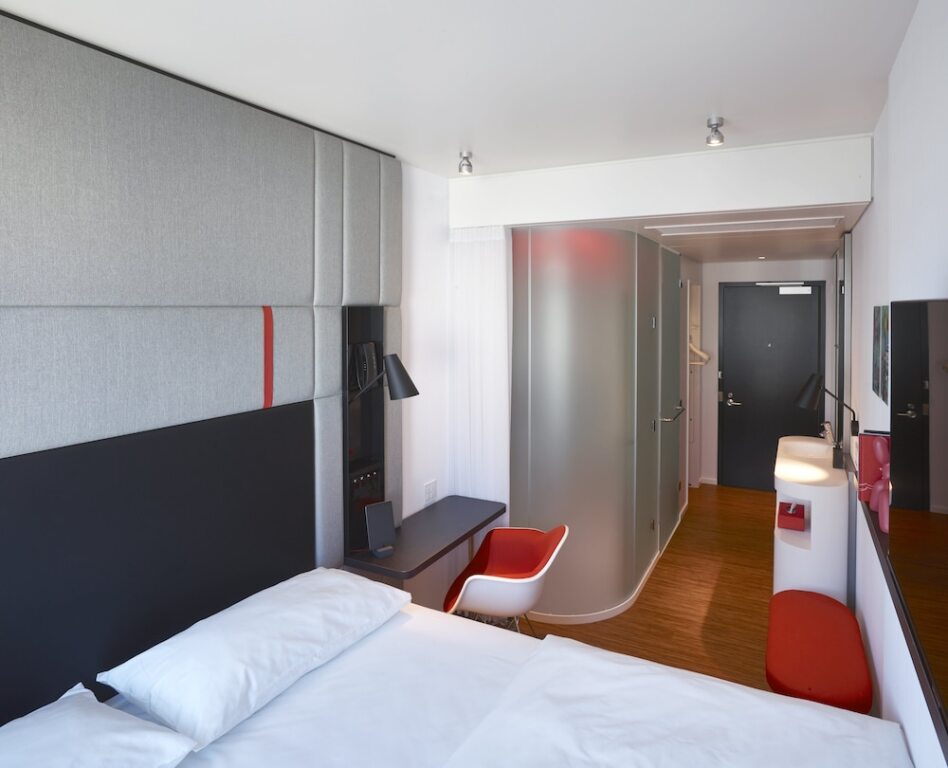 citizenM Chicago Downtown hotel by null