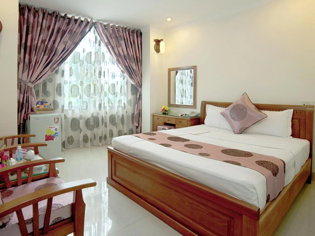 Deluxe Double room (full double bed)