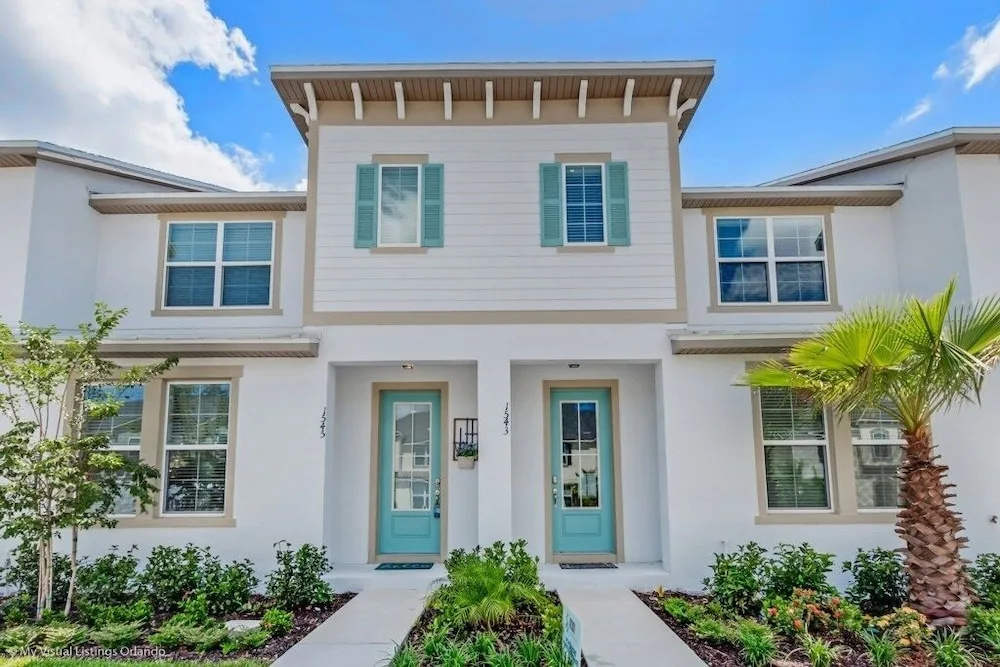 Orlando's Newest Resort Community Town Home 4 Bedroom Townhouse by Redawning