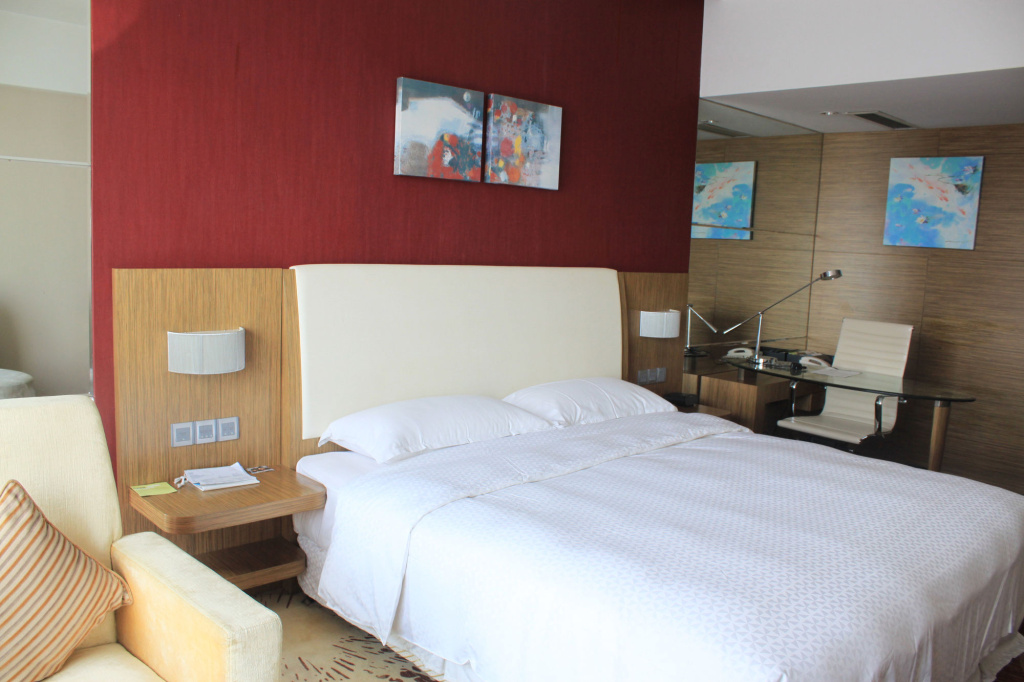 Отель Four Points by Sheraton Qingdao Chengyang в Циндао
