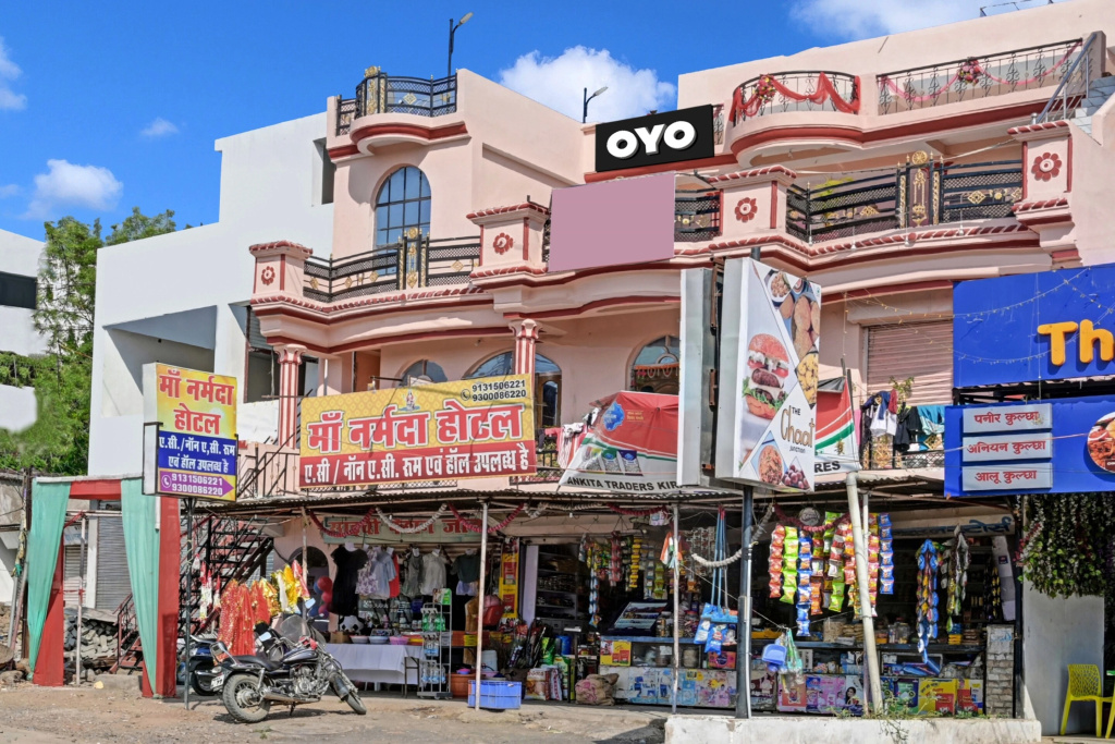 Hotel O Maa Narmada