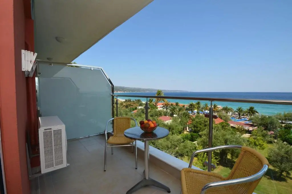 Superior Double room with sea view (full double bed)