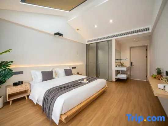 Premier room