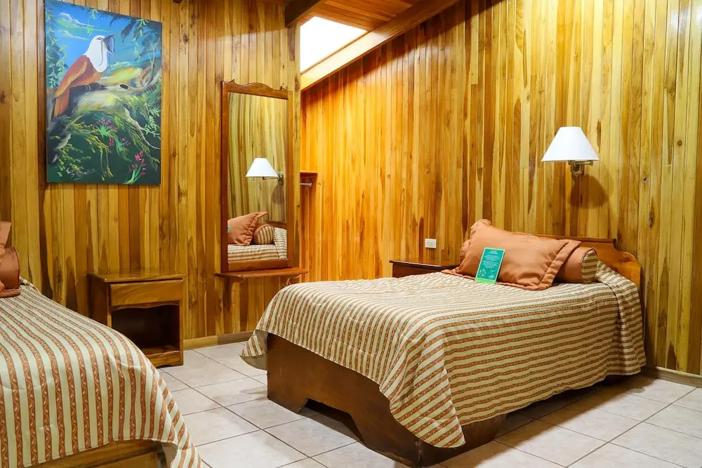 Los Pinos - Cabañas & Reserva by null