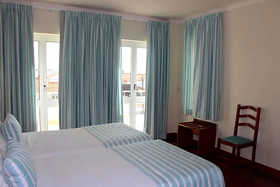 Hotel Santo Antonio Da Baia - Chambres