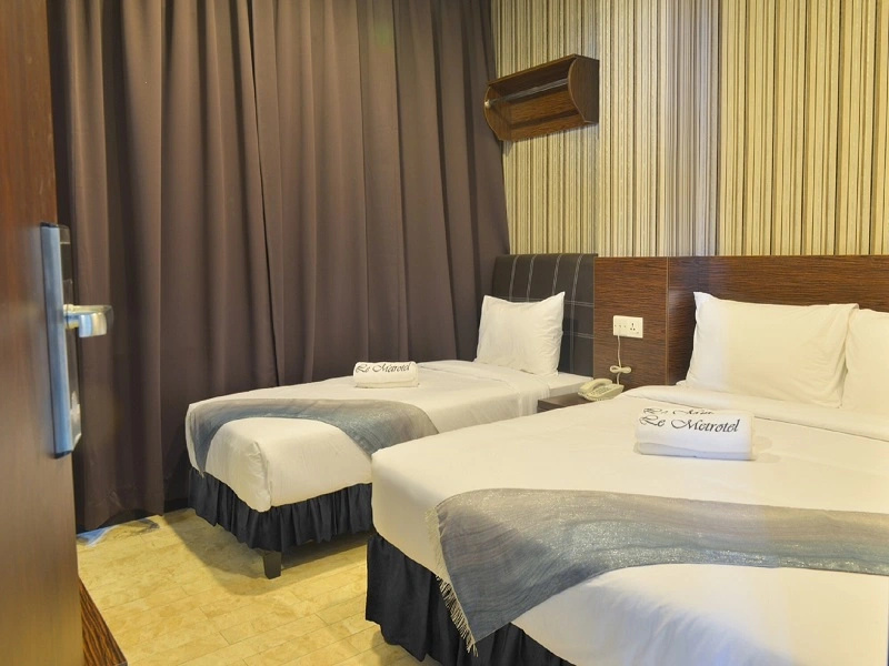 Standard Triple room