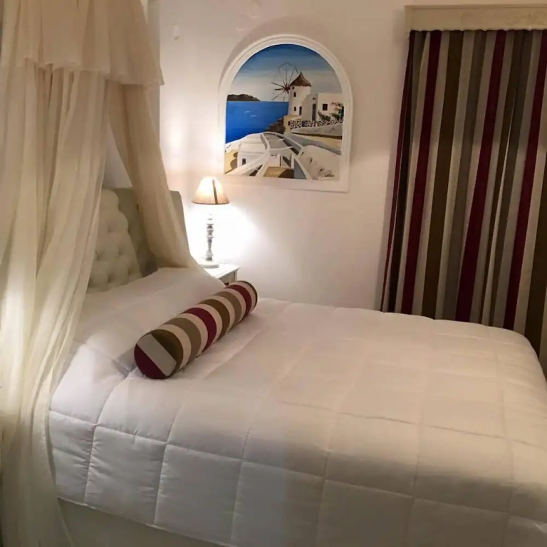 Standard Double room with partial sea view (full double bed)