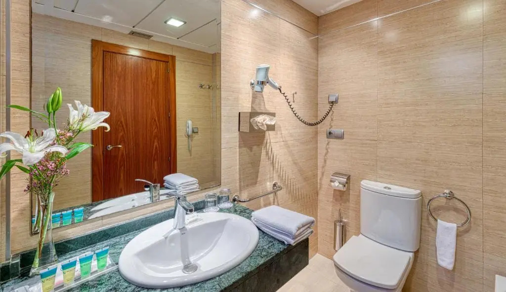 Senator Granada Hotel - Chambres
