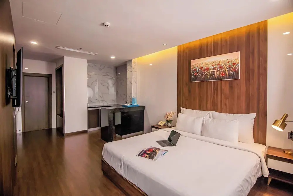 Grand room