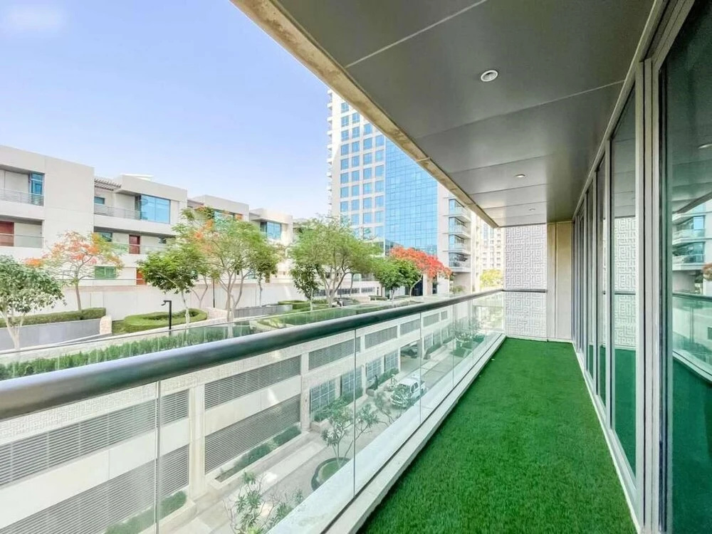 Cozy 2BR With Balcony The Greens