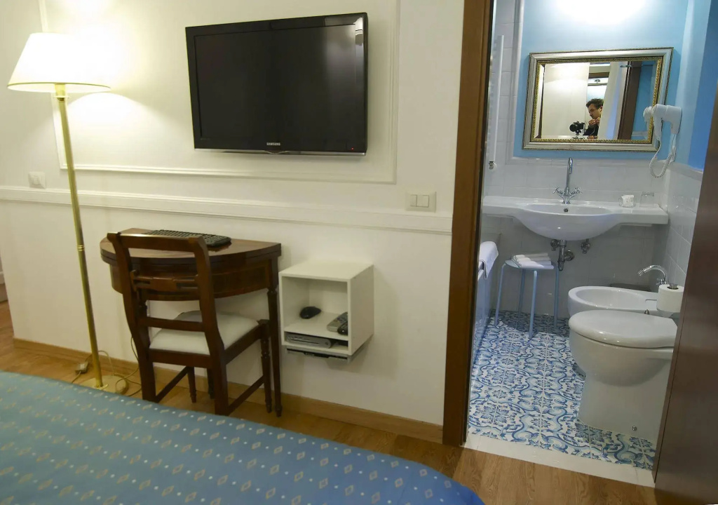 Hotel photo 9