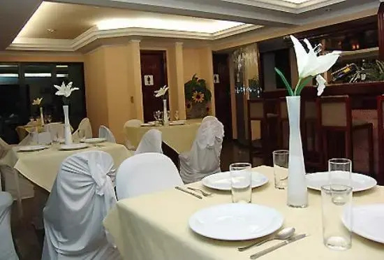 Maxim Plaza Hotel - Général