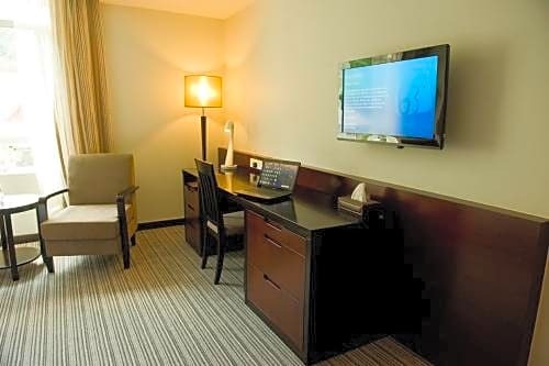 Hotel Sixty3