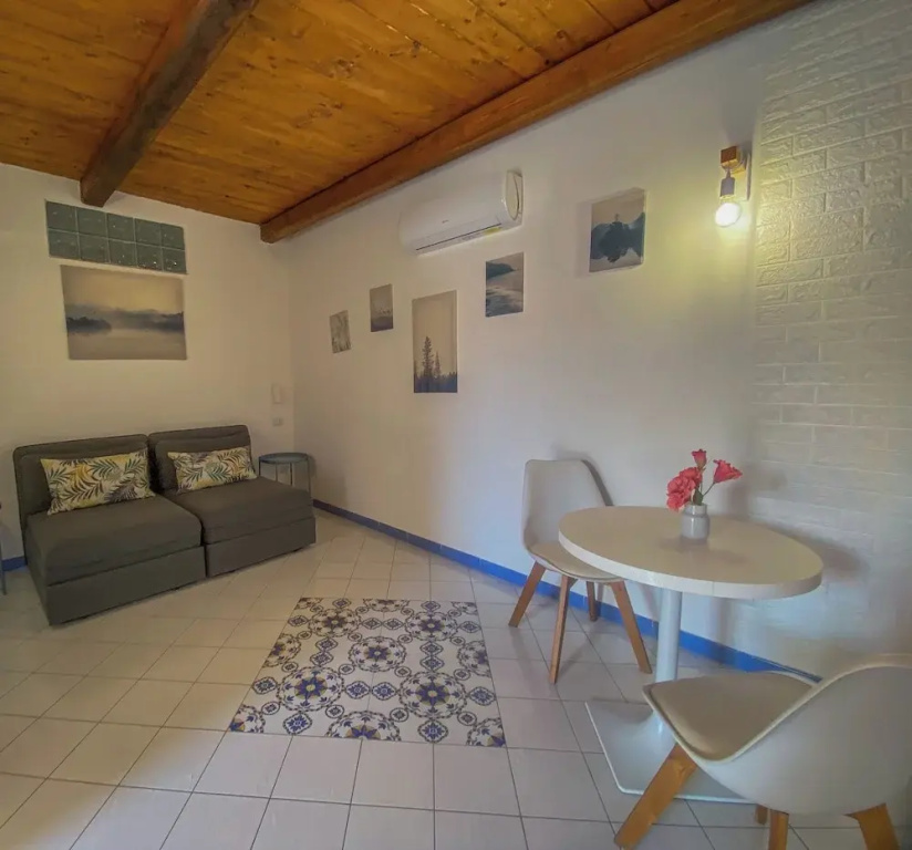 Superior Double room (full double bed)