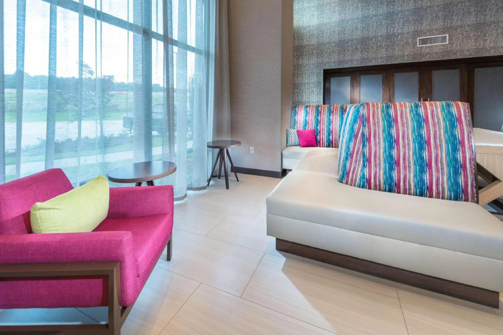 Double Suite (full double bed)