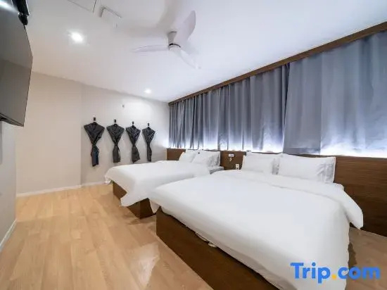 Royal room