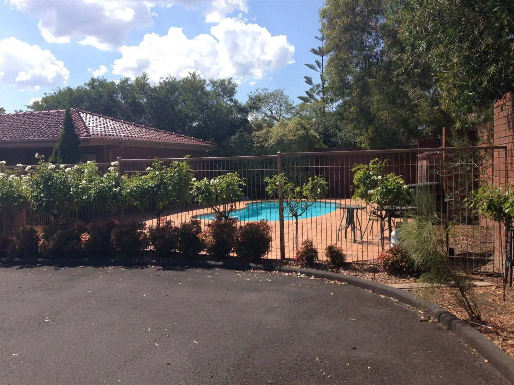 Nunawading Motor Inn