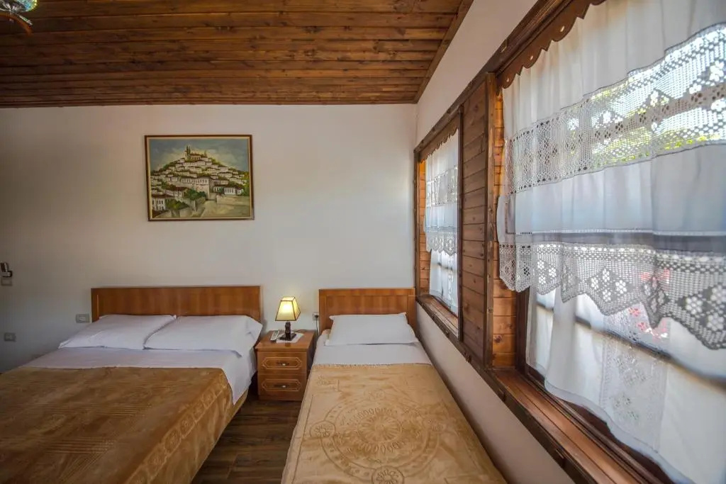 Hotel Kalaja - Chambres