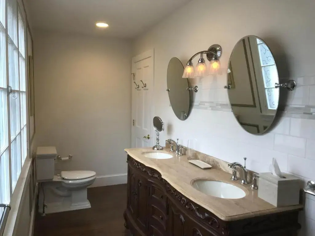 Ivy Manor Inn Village Center - Chambres