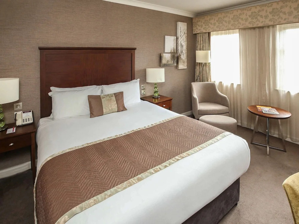 Mercure Exeter Southgate Hotel - Tap to explore photos
