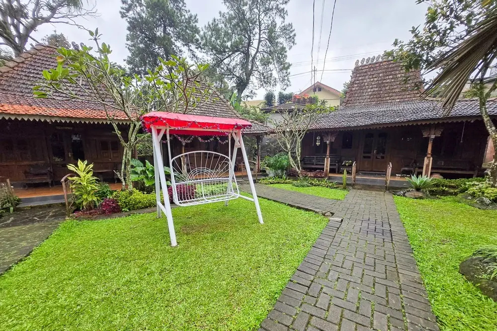 RedDoorz @ Alam Hegar Cisarua Puncak