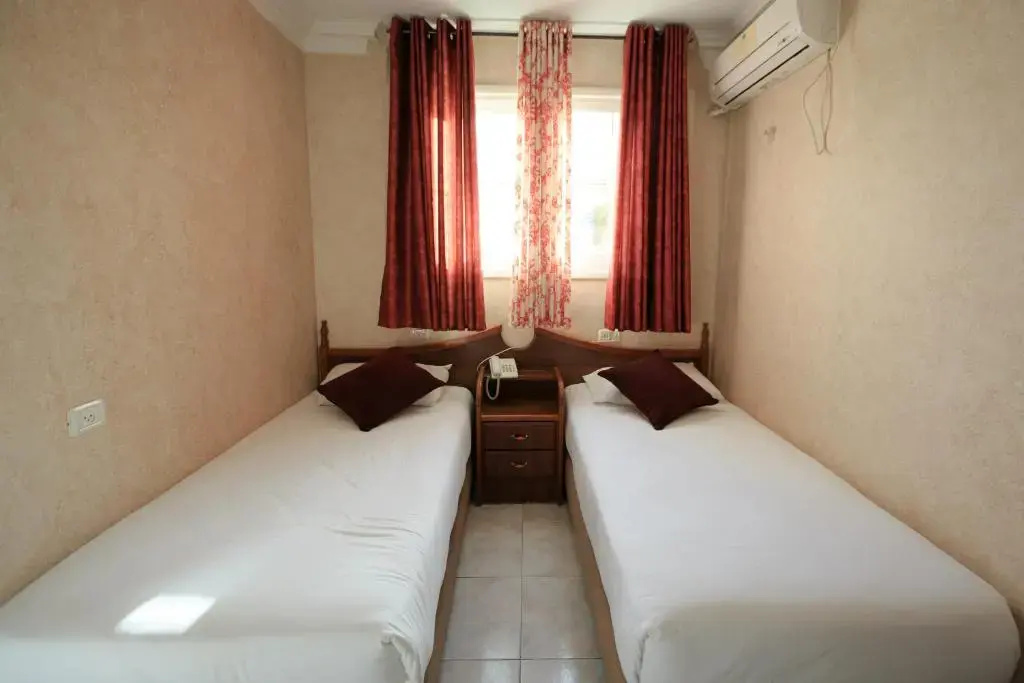 Economy Double room (full double bed)