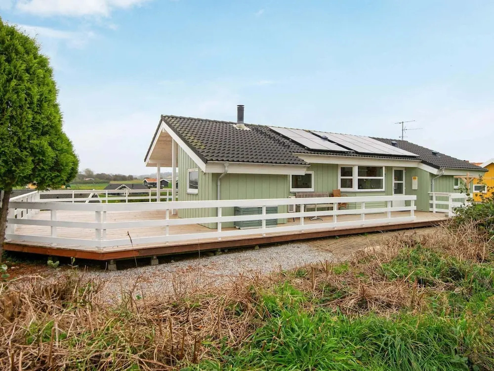 6 Person Holiday Home in Nordborg-by Traum