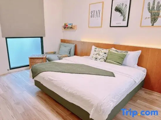 Standard Double room with mountain view (full double bed)