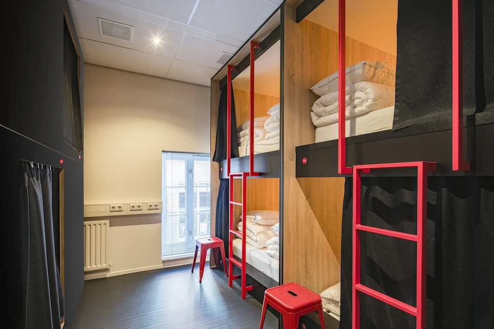 Bed in Dorm (full double bed)