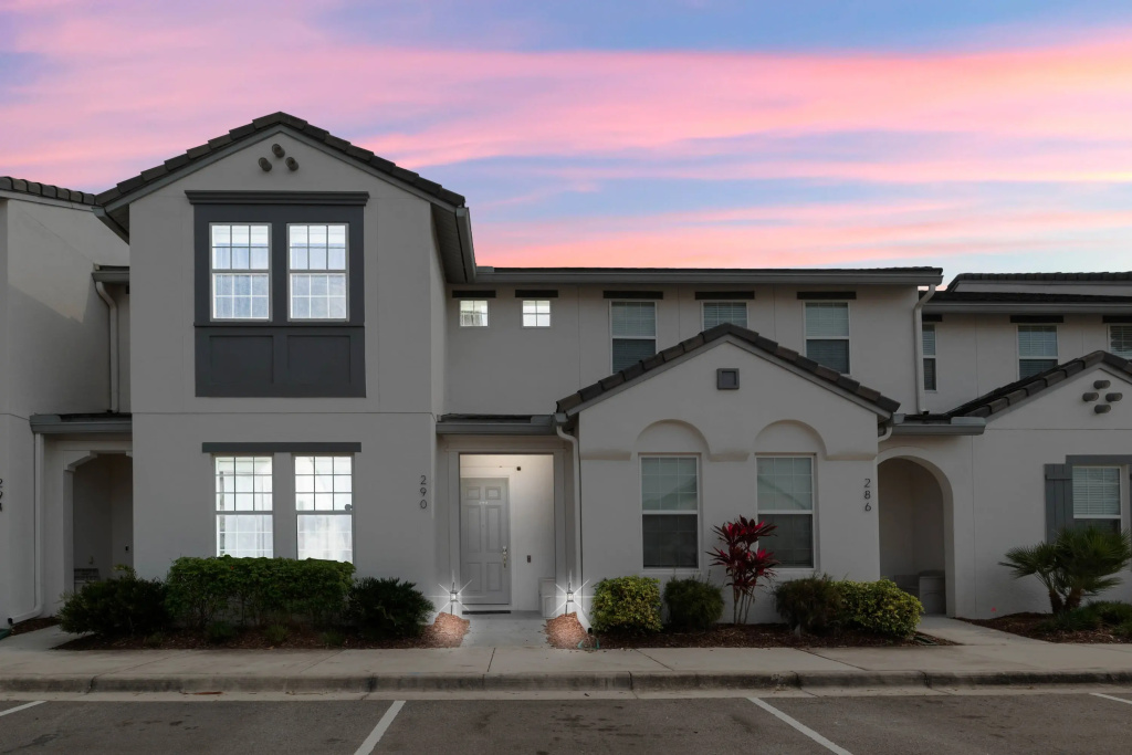 4 Bedroom/4.5 Bathroom Festival Resort (290 CD), Davenport, US
