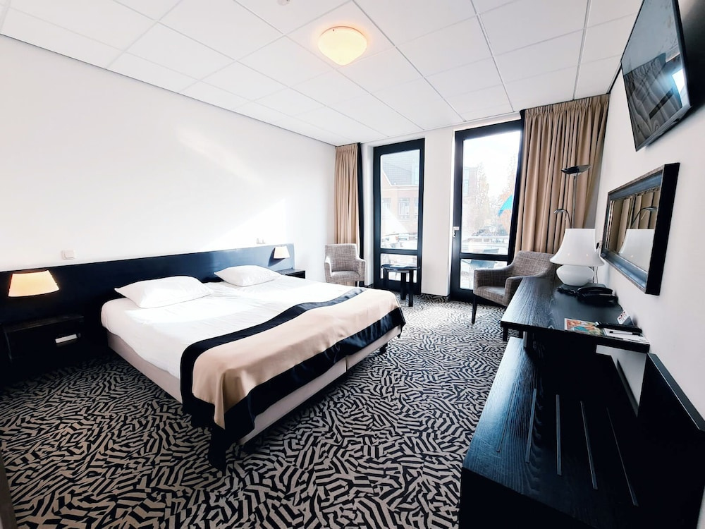 Hotel photo 30
