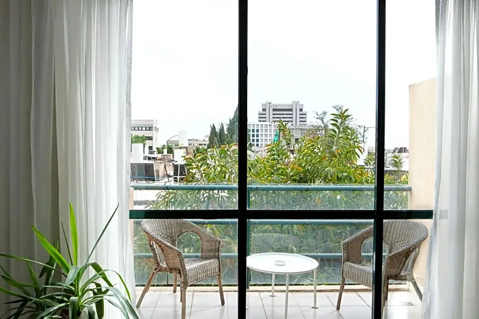 Diaghilev Live Art Suites - Chambres