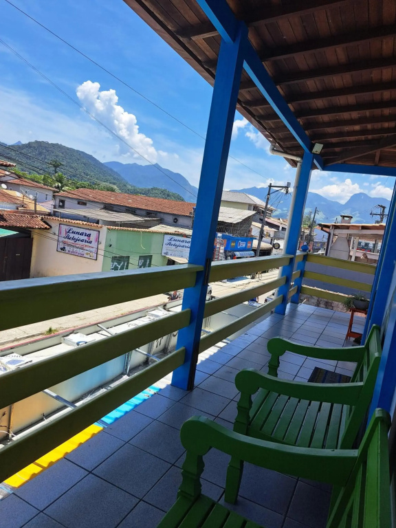 Girassol Hostel by Katita